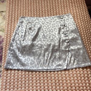 SHEIN blue shiny leopard/cheetah mini skirt size 6/medium